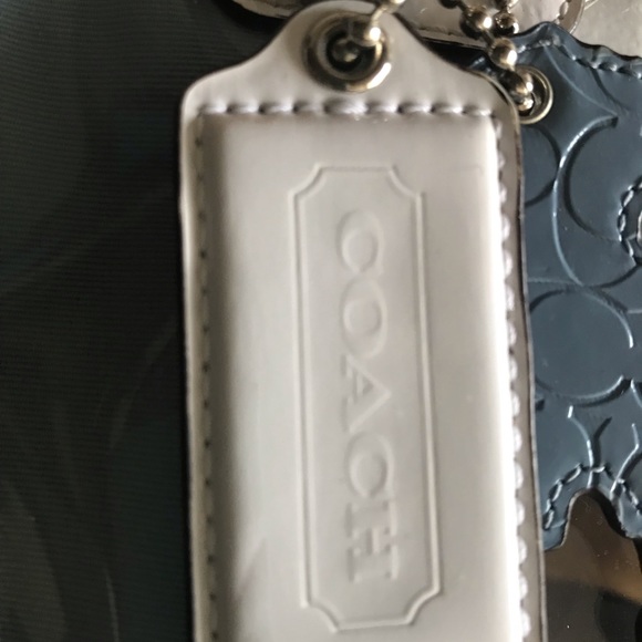 Big Coach Beach Bag - Picture 4 of 4